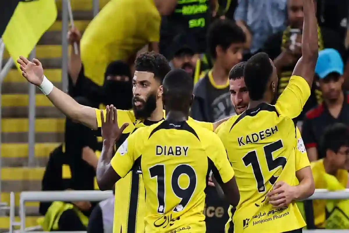 قبل مباراة الرياض في دوري روشن .. الاتحاد يستعيد الثنائي المحترف. 