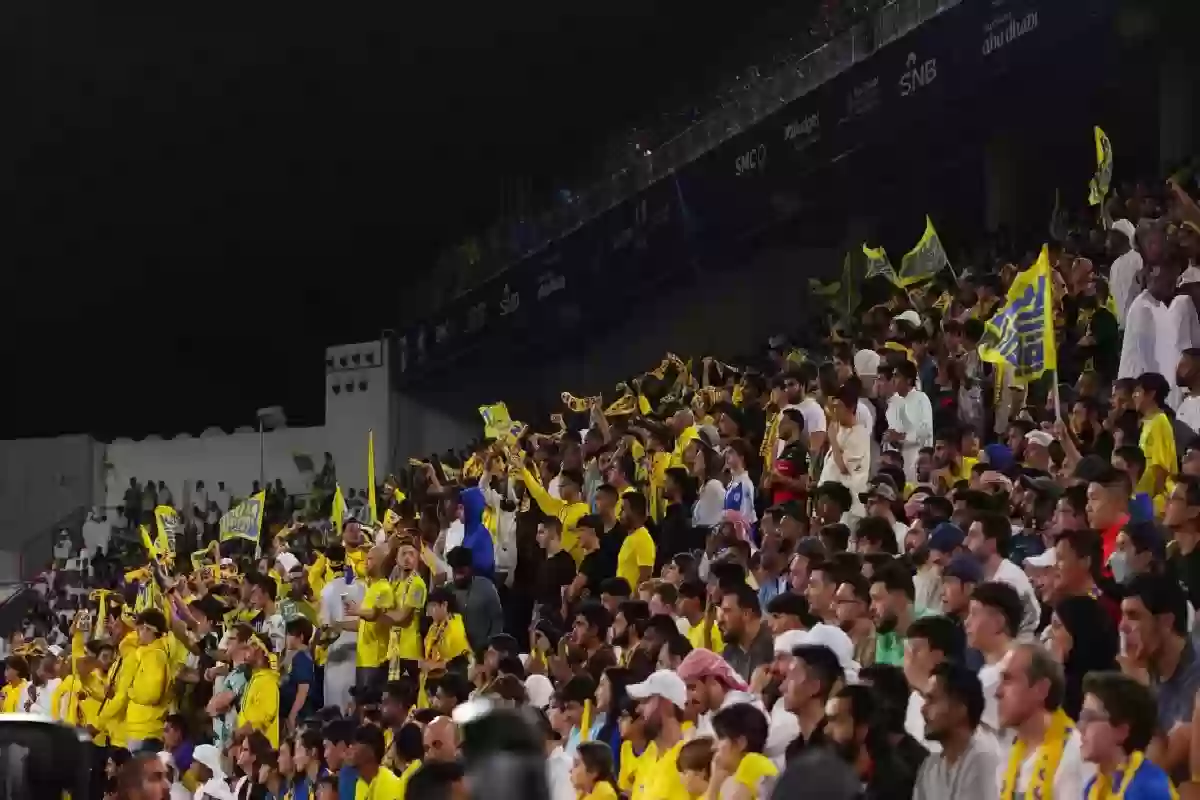 ماذا حدث ؟ .. جمهور النصر يقتحم نهائي الاتحاد ضد الهلال.