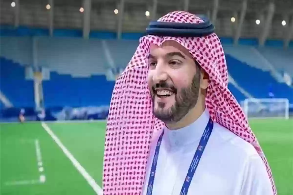 تعليق مثير من القحطاني بشأن رئيس نادي الهلال السعودي