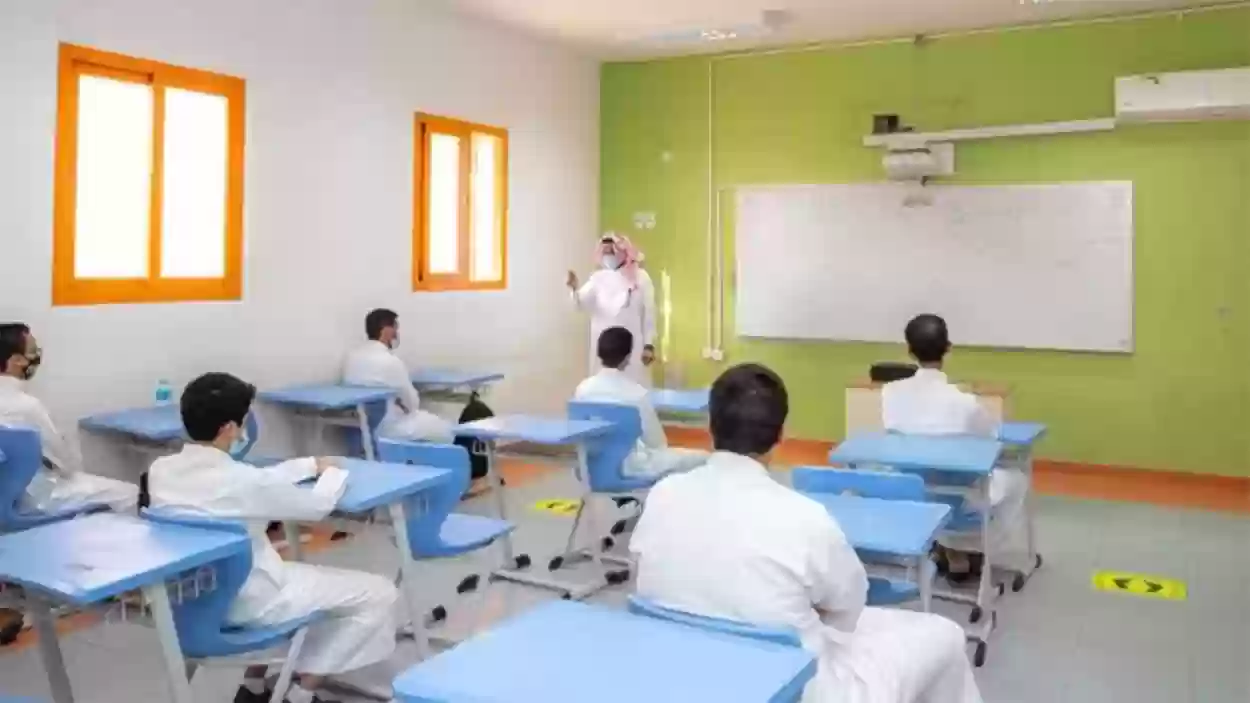 بعد تعليق الدراسة في جامعات السعودية اليوم السبت بسبب الطقس