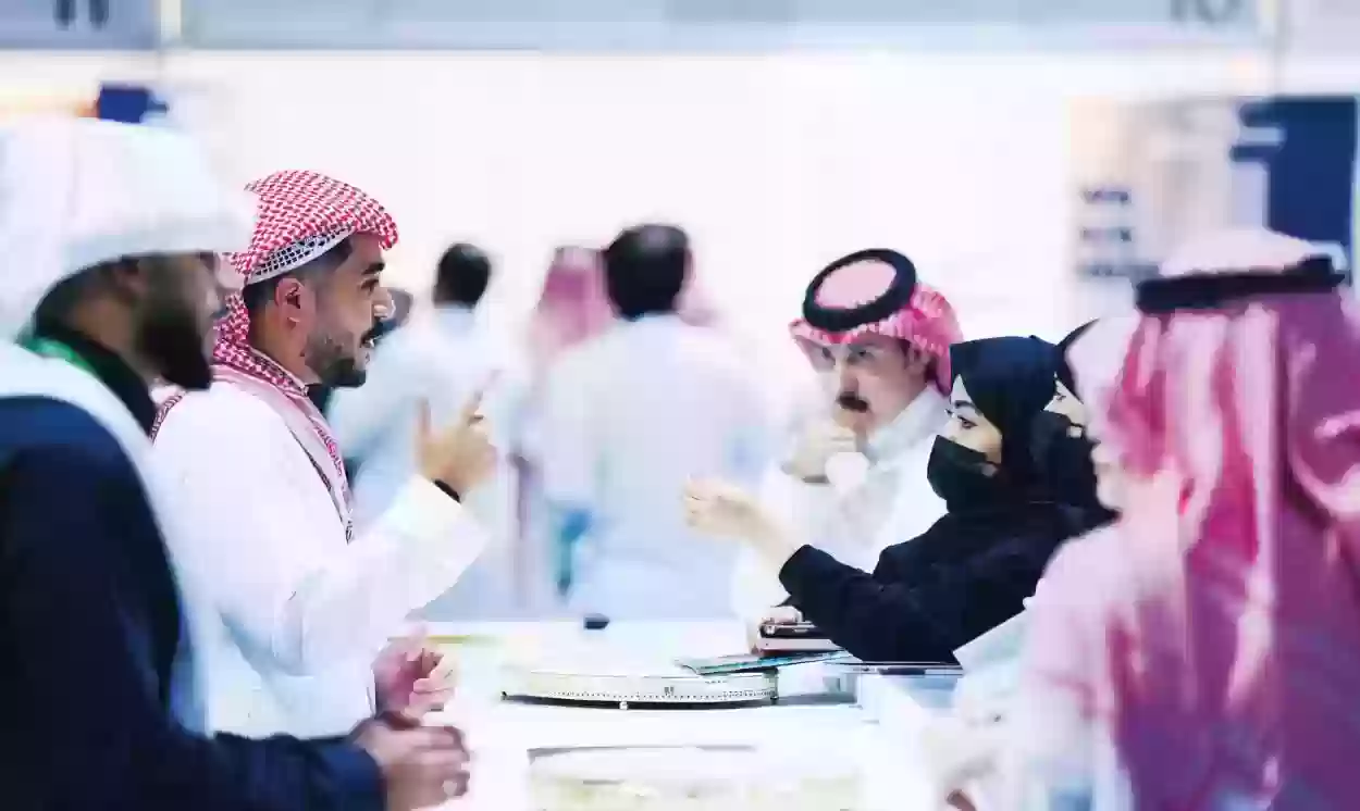 هل إيقاف الخدمات يمنع استئجار سيارة؟